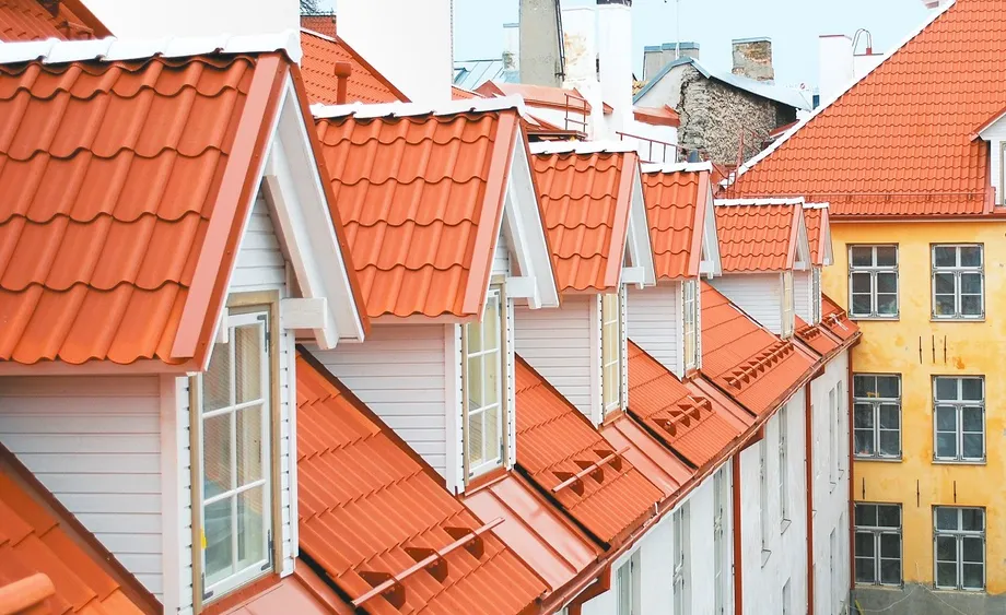 S-kujuline Vittinge E13 keraamiline katusekivi